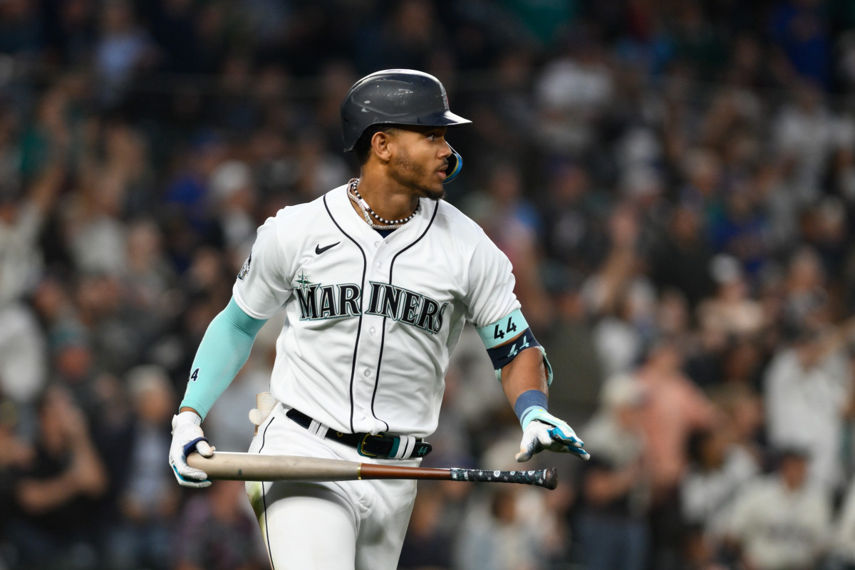 Seattle Mariners Star Hits a Career Milestone - Baseball Essential: MLB ...